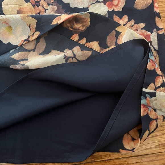 J. Crew Blue Antique Floral 100% Silk Shift Dress Tunic Size 4 NWOT - Picture 6 of 7